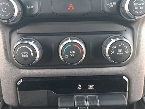 Certified 2022 RAM 1500 Big Horn image 22