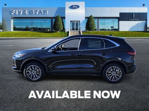 New 2026 Ford Escape SE FWD image 4
