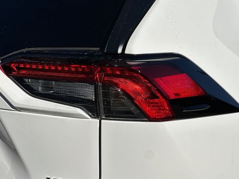 New 2025 Toyota RAV4 XLE image 32