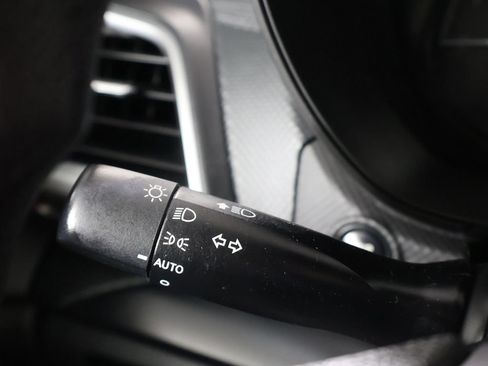 Used 2023 Subaru Forester AWD/4WD image 33