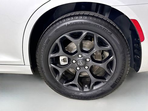 Used 2023 Chrysler 300 Touring L w/ Popular Equipment Group image 34