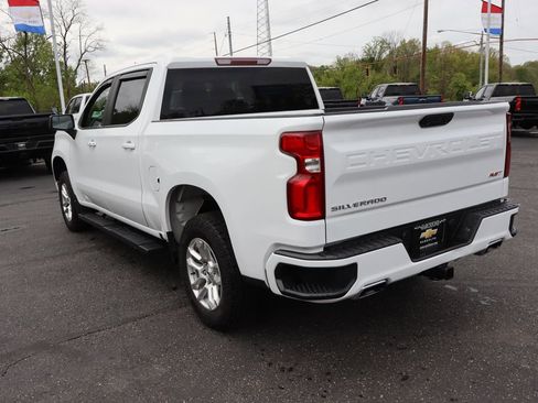 Used 2023 Chevrolet Silverado 1500 RST w/ Z71 Off-Road Package AWD/4WD image 3