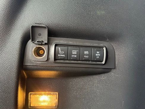 Used 2016 Ford Explorer Sport w/ Equipment Group 401A AWD/4WD image 18