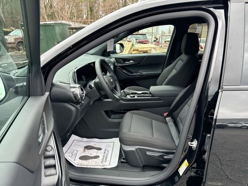 New 2026 Chevrolet Equinox LT w/ Safety and Technology Package image 13