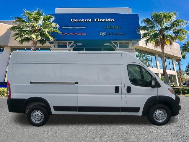 Used 2024 RAM ProMaster 2500 w/ Convenience Group FWD image 4