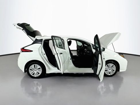 Used 2023 Nissan Leaf S FWD image 18