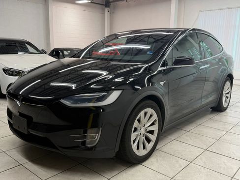 Used 2018 Tesla Model X 100D AWD/4WD image 3