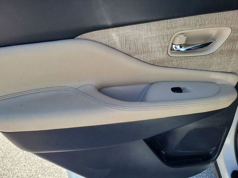 Certified 2022 Nissan Murano SV image 16