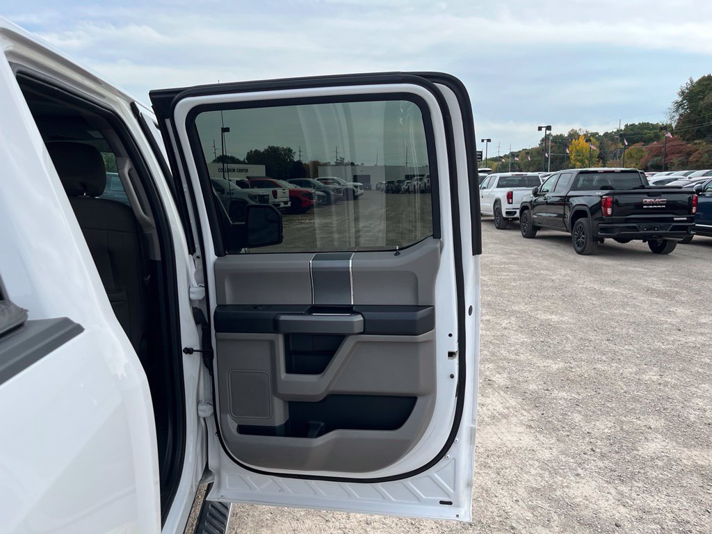 Used 2015 Ford F150 XLT w/ Equipment Group 302A Luxury RWD image 24