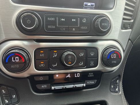 Used 2019 GMC Yukon XL SLT AWD/4WD image 25
