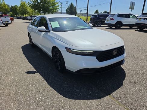 Used 2024 Honda Accord LX image 8