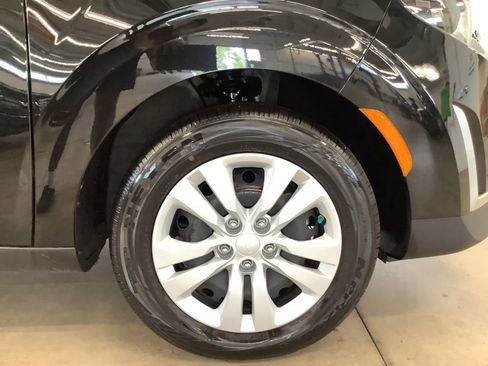 Certified 2025 Kia Soul LX FWD image 31