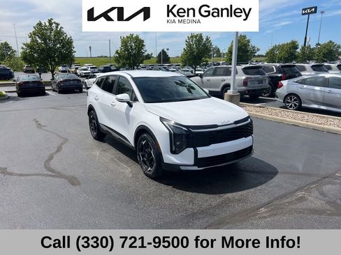 Certified 2026 Kia Sportage EX FWD image 7