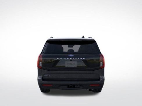 New 2026 Ford Expedition Active image 8