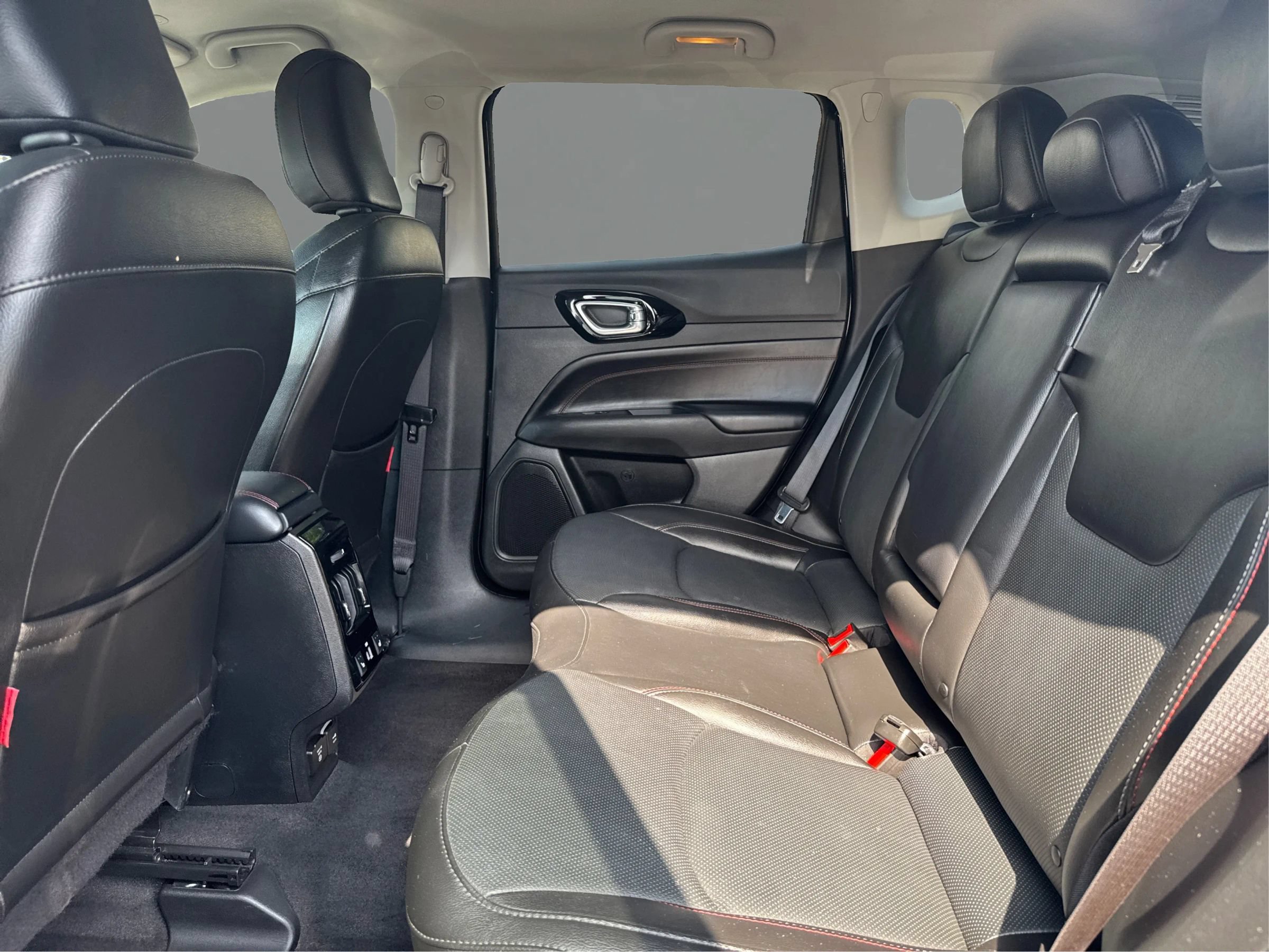 Used 2022 Jeep Compass Trailhawk w/ Trailhawk Elite Group AWD/4WD image 10