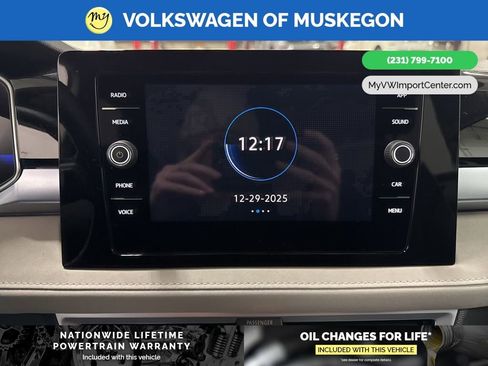 New 2026 Volkswagen Taos SE image 20