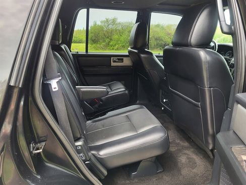 Used 2015 Ford Expedition Limited w/ Equipment Group 301A AWD/4WD image 14