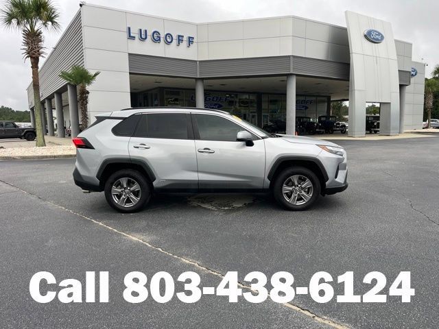 Used 2024 Toyota RAV4 LE AWD/4WD image 2