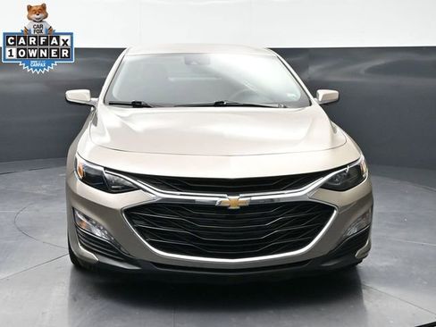 Used 2024 Chevrolet Malibu LT image 2