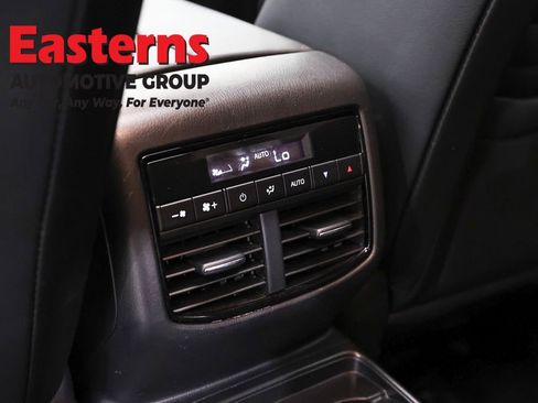 Used 2022 MAZDA CX-9 Touring w/ Touring Premium Package AWD/4WD image 24