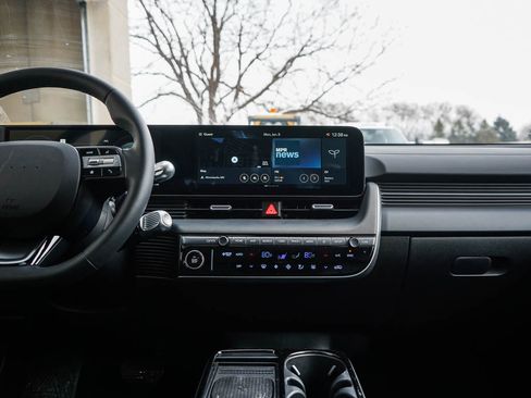 New 2026 Hyundai Ioniq 5 SEL image 15