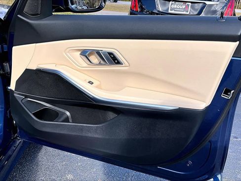 Certified 2023 BMW 330i xDrive Sedan w/ Driving Assistance Package image 22