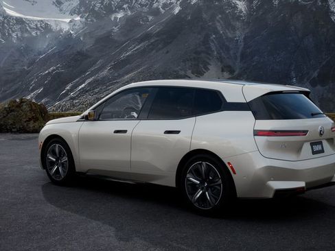 New 2026 BMW iX xDrive45 image 2