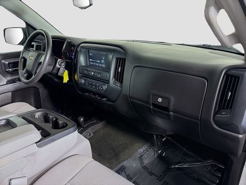 Used 2018 Chevrolet Silverado 1500 Custom image 26