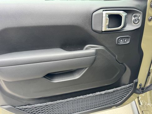 New 2026 Jeep Gladiator Willys image 16