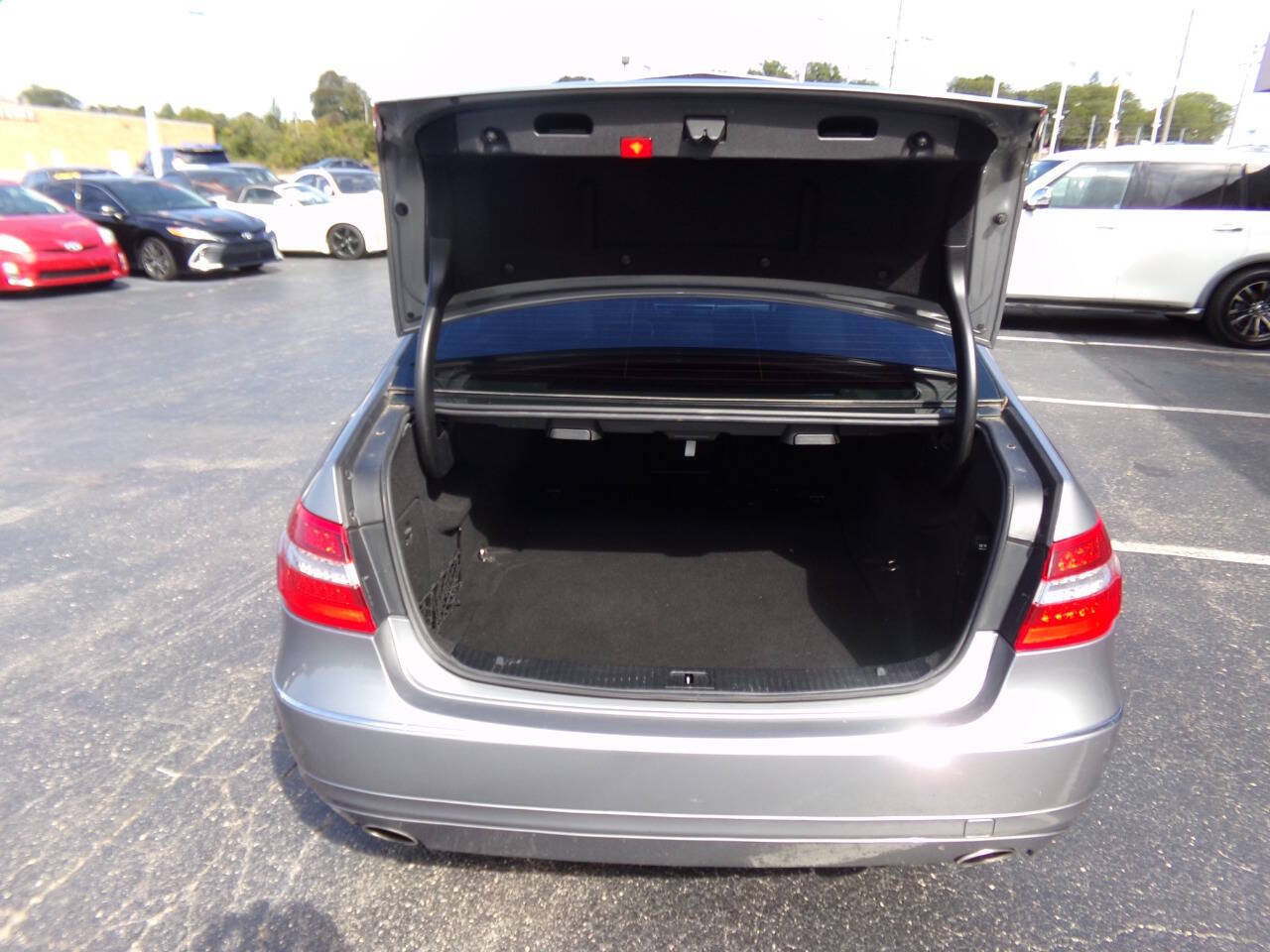 Used 2012 Mercedes-Benz E 350 4MATIC Sedan image 19
