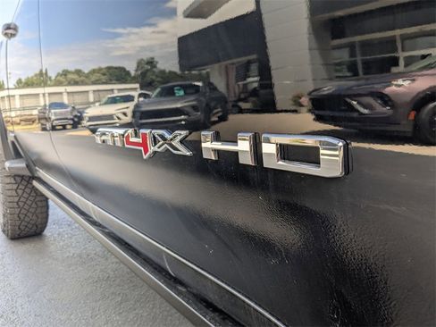 New 2025 GMC Sierra 2500 AT4X w/ AT4X AEV Edition image 25