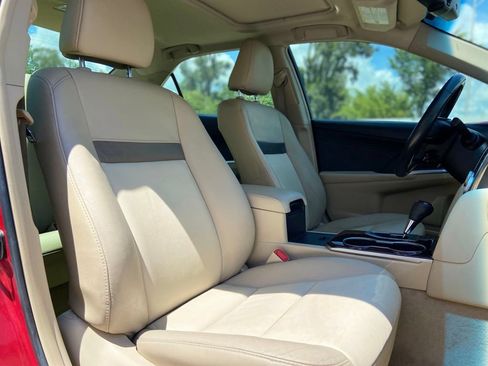 Used 2013 Toyota Camry XLE FWD image 18