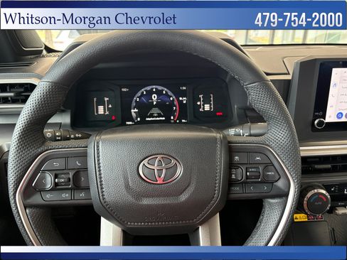 Used 2025 Toyota Tacoma SR5 AWD/4WD image 15