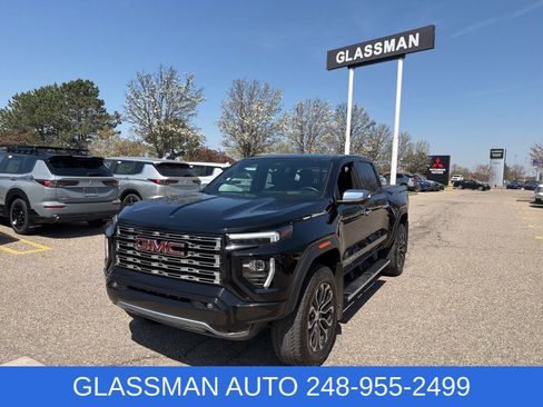 Used 2023 GMC Canyon Denali AWD/4WD image 1