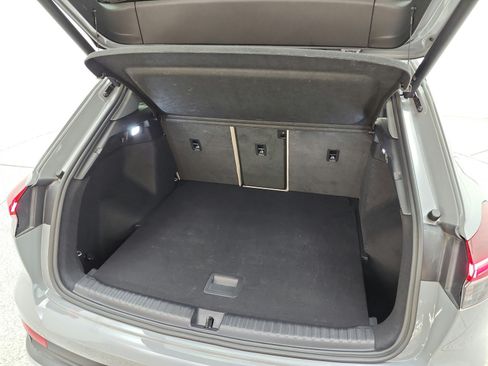 Used 2023 Audi Q4 e-tron Premium Plus w/ Premium Plus RWD image 21