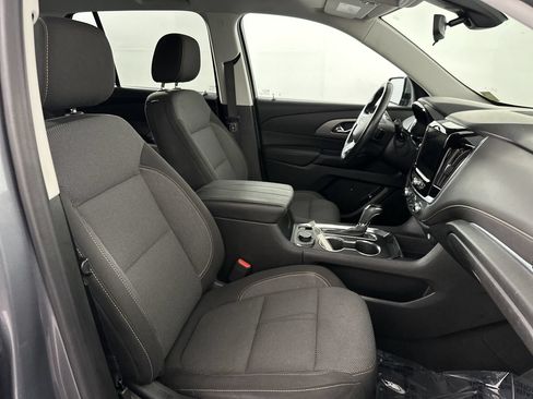 Used 2020 Chevrolet Traverse LT FWD image 18