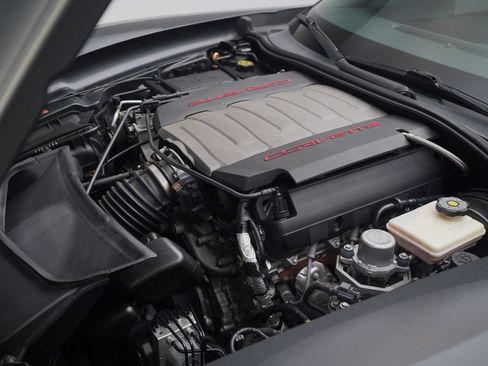 Used 2017 Chevrolet Corvette Stingray Coupe w/ Z51 1LT image 22