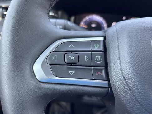 Used 2023 Jeep Compass High Altitude w/ Driver Assist Group I image 27