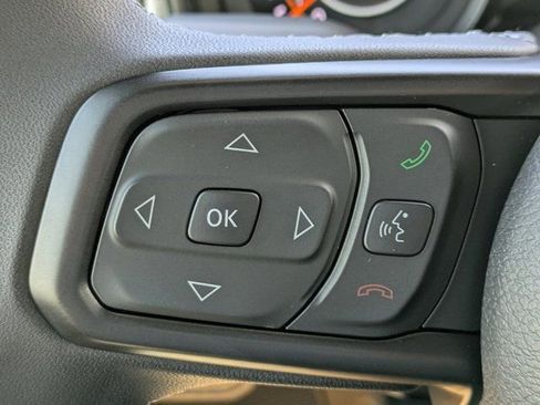 New 2025 Jeep Gladiator Sport image 21