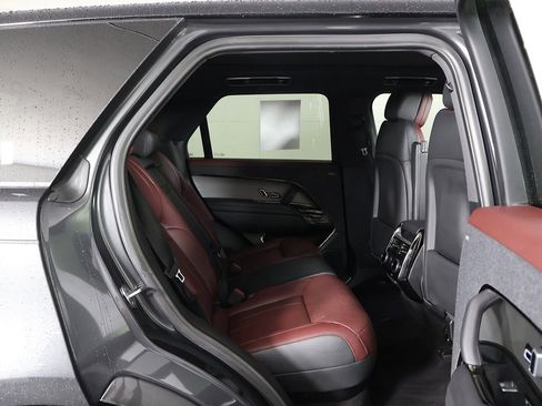 Used 2023 Land Rover Range Rover Sport SE Dynamic image 34