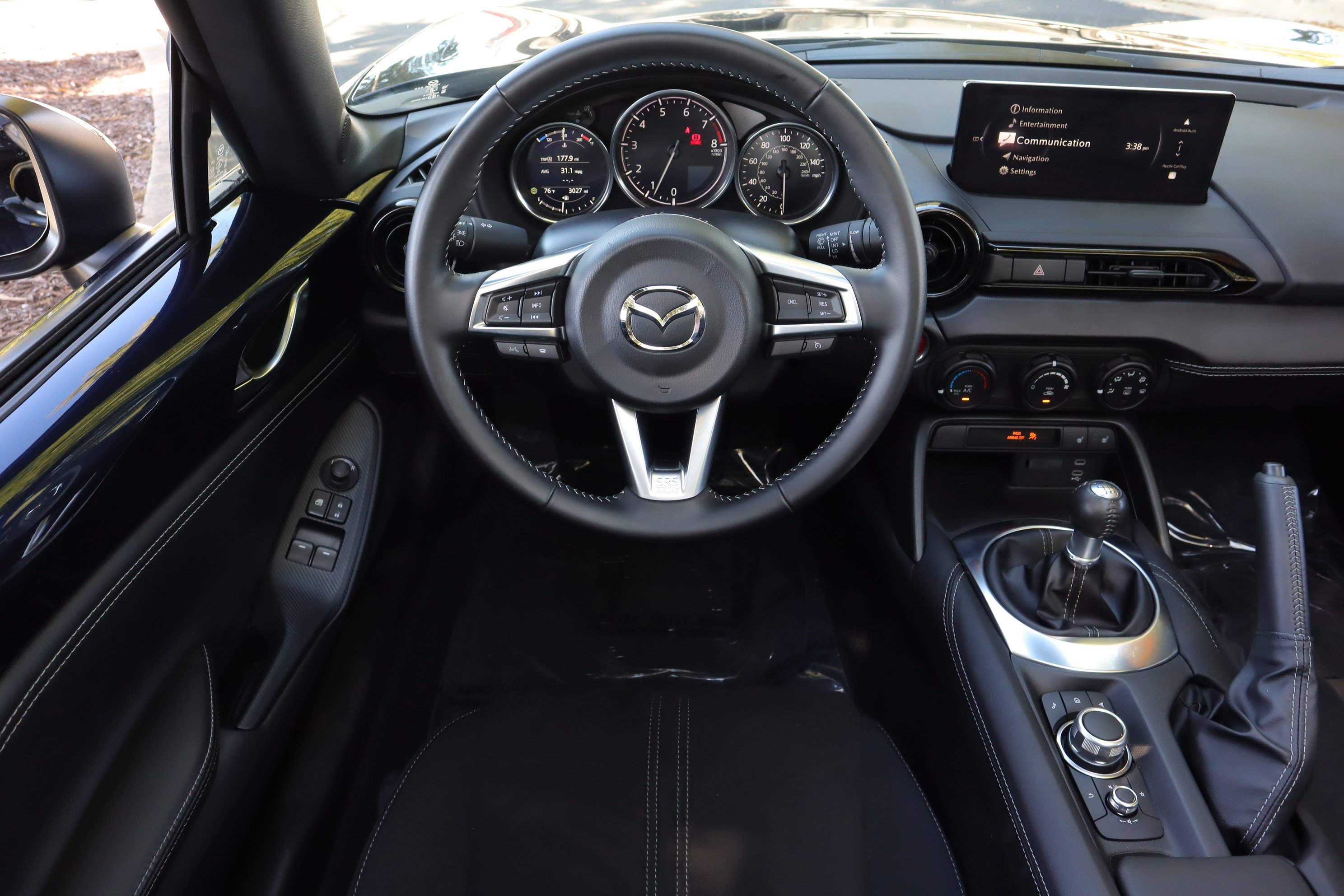 Certified 2025 MAZDA MX-5 Miata Club w/ Weather Package RWD image 29