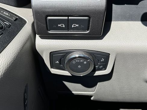 Used 2022 Ford F250 XLT AWD/4WD image 16