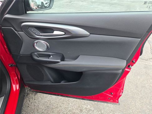 Used 2025 Alfa Romeo Tonale w/ Premium Package image 6