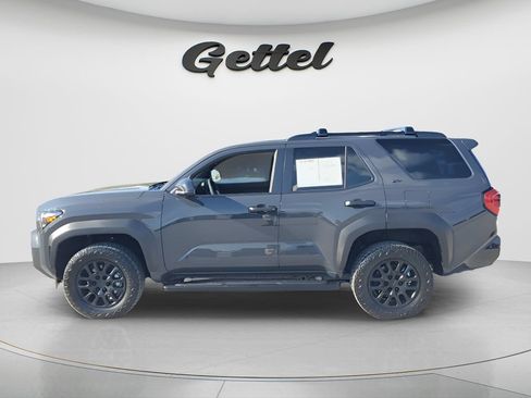 Used 2026 Toyota 4Runner SR5 AWD/4WD image 8