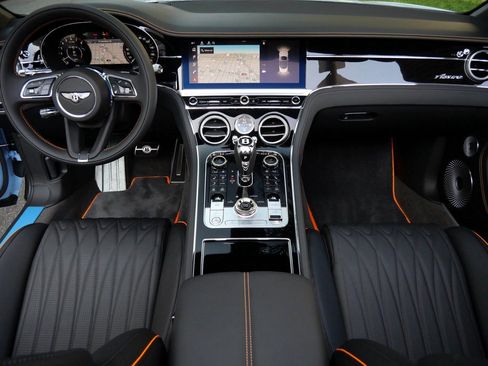 Used 2026 Bentley Continental GTC AWD/4WD image 4