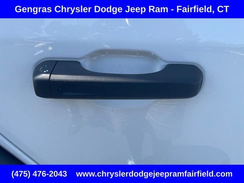 Used 2022 Jeep Wrangler Unlimited Sport AWD/4WD image 17