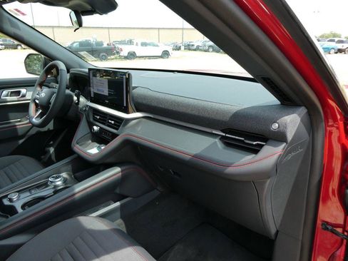 New 2026 Ford Explorer ST-Line AWD/4WD image 11