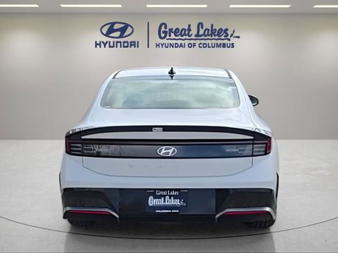 New 2026 Hyundai Sonata SEL FWD image 4