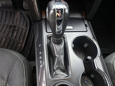 Used 2019 Ford Explorer XLT w/ Equipment Group 201A FWD image 30