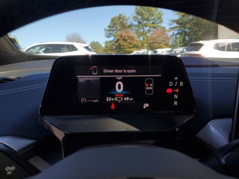 New 2025 Volkswagen ID.4 Pro S image 25